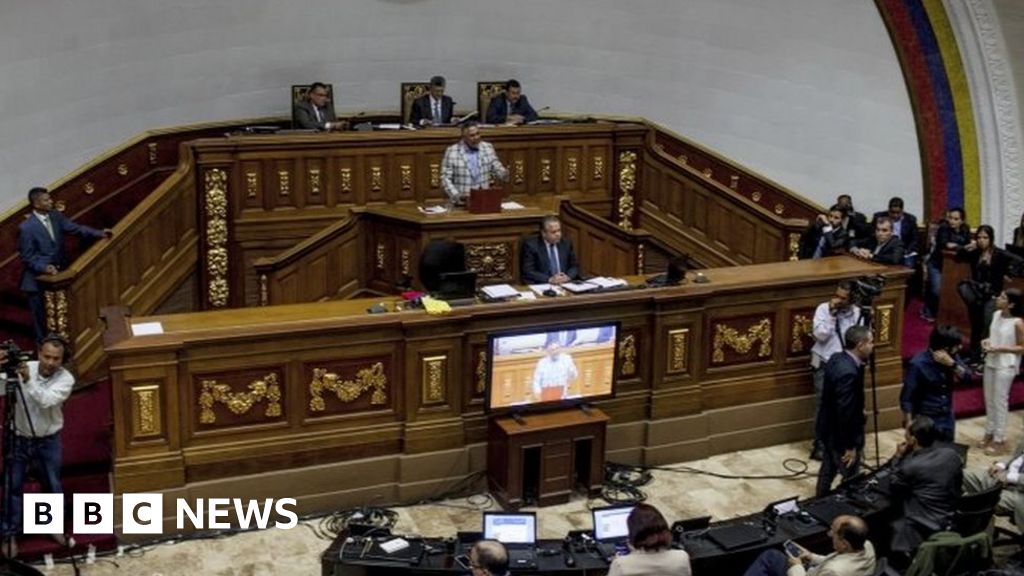 Venezuela's parliament votes to try President Maduro BBC News