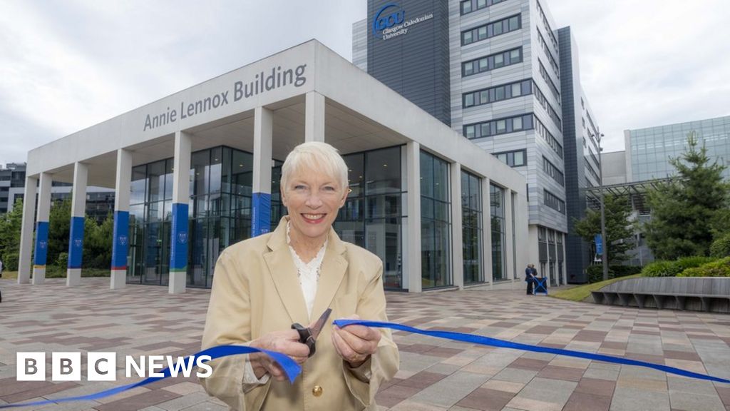 Glasgow Caledonian University benennt Gebäude nach Annie Lennox um