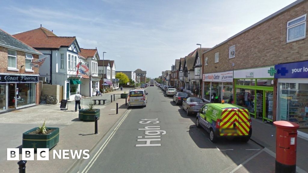 Man treated after 'liquid attack' in LeeontheSolent BBC News