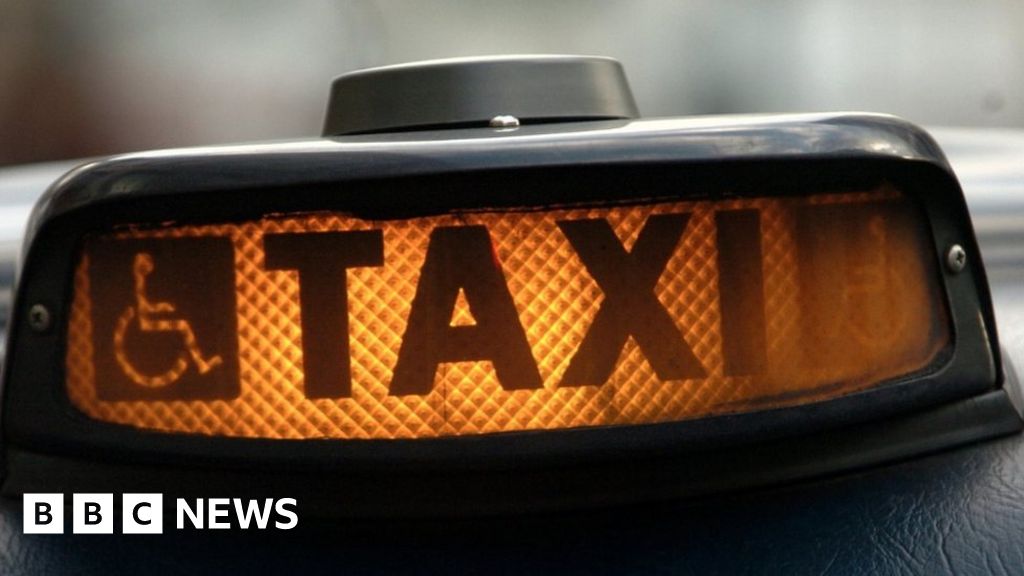 Stockport cabbie worked for five years with fake licence BBC News