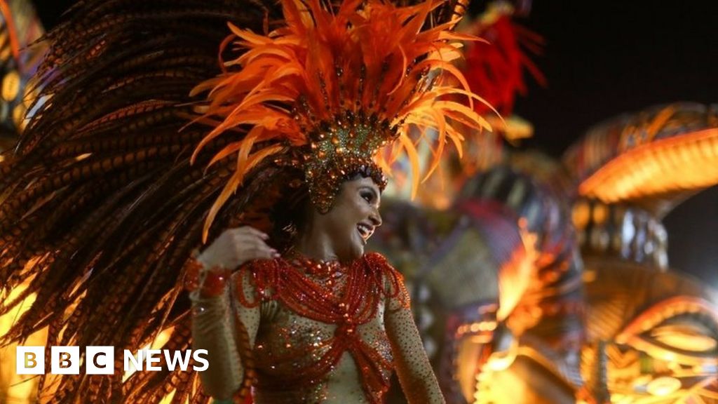 Rio carnival: Tribute to Afro-Brazilian god wins title