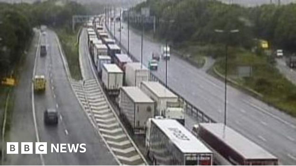 Woman Killed In M6 Crash With Two Lorries Near Walsall