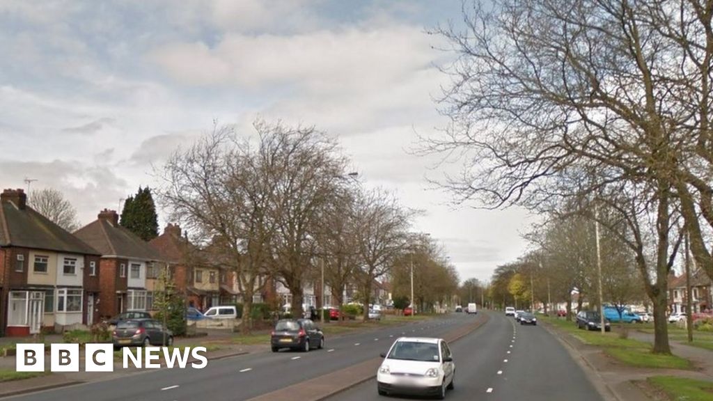 Lorry driver killed in rush hour Tipton crash BBC News