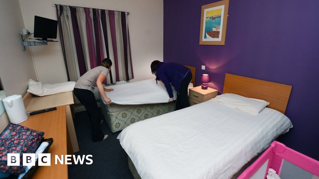 Asylum accommodation: Some NI staff 'not checked or trained'