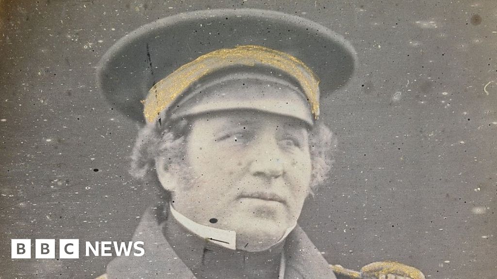 Franklin expedition: Portraits of doomed Arctic explorers go to auction
