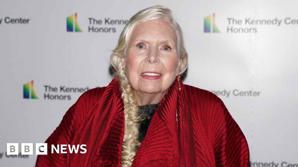 Joni Mitchell wants songs off Spotify in Covid row