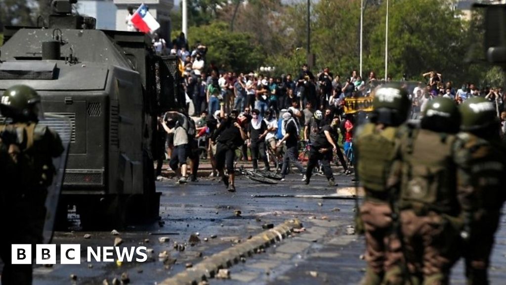 Chile Protests: Clashes In Santiago As Unrest Continues