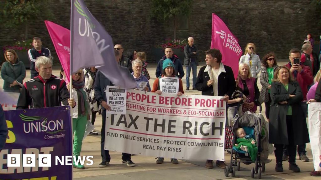 Cost of living Derry rally hears people are facing an emergency BBC News