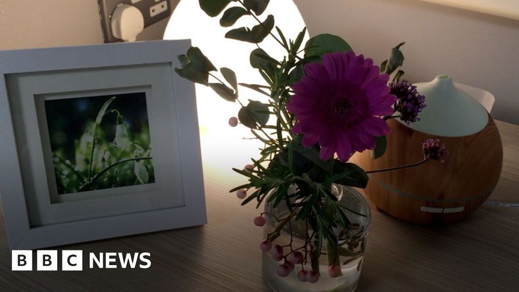 Hospital room for stillborn babies opens BBC News