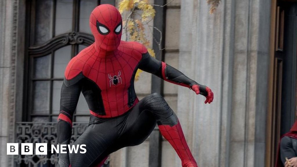 Spider-Man: No Way Home plays the ‘greatest hits’ and pleases critics – BBC News