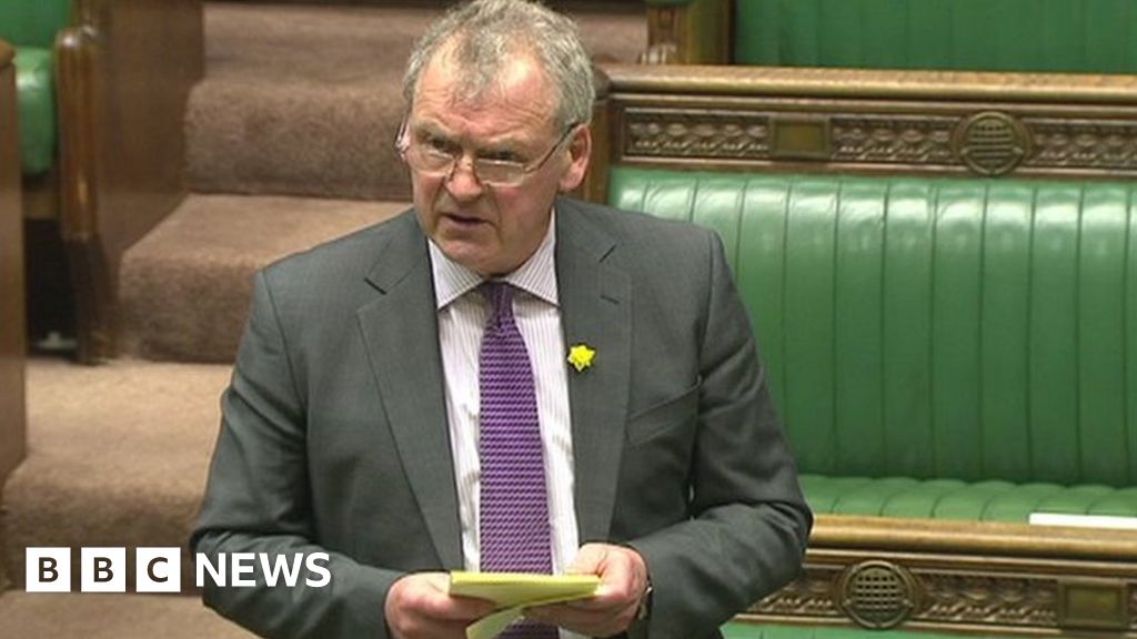 EU referendum Tory MP Glyn Davies backs Brexit BBC News