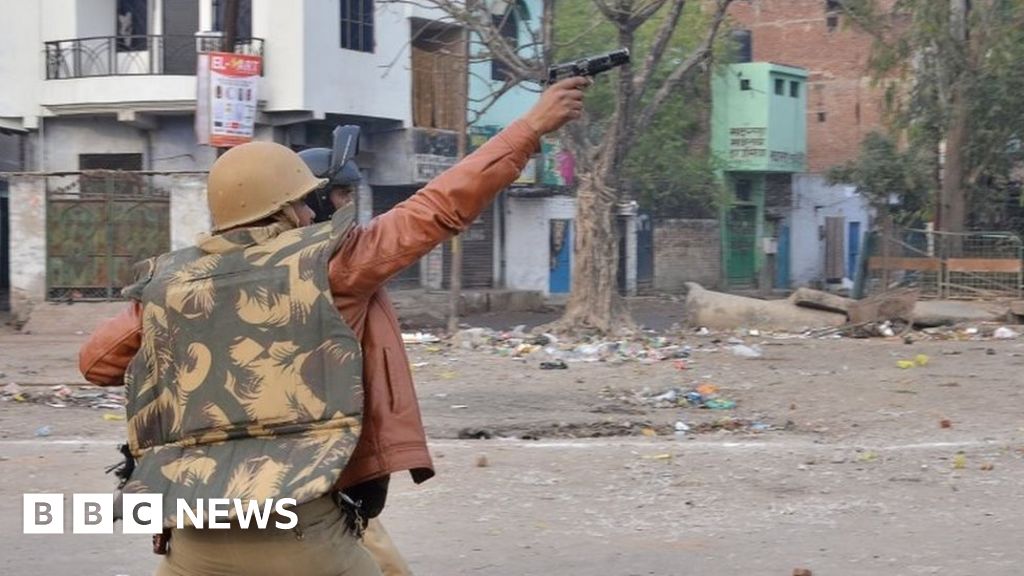 India protests: At least six killed in Uttar Pradesh