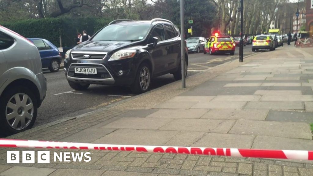 Girl 13 Hurt As Shots Fired At Car In Bethnal Green Bbc News