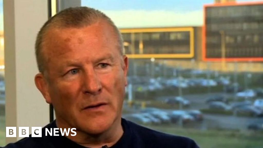 Tobacco Investor Defends 1bn Of Shares In The Industry Bbc News