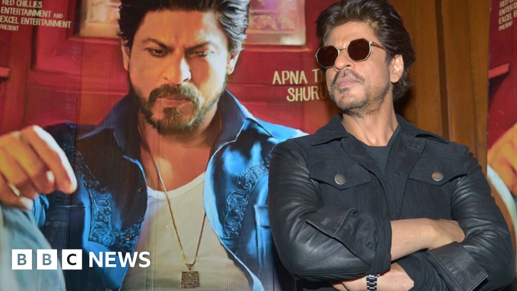 Pakistan Bans Shah Rukh Khan Film Raees - BBC News