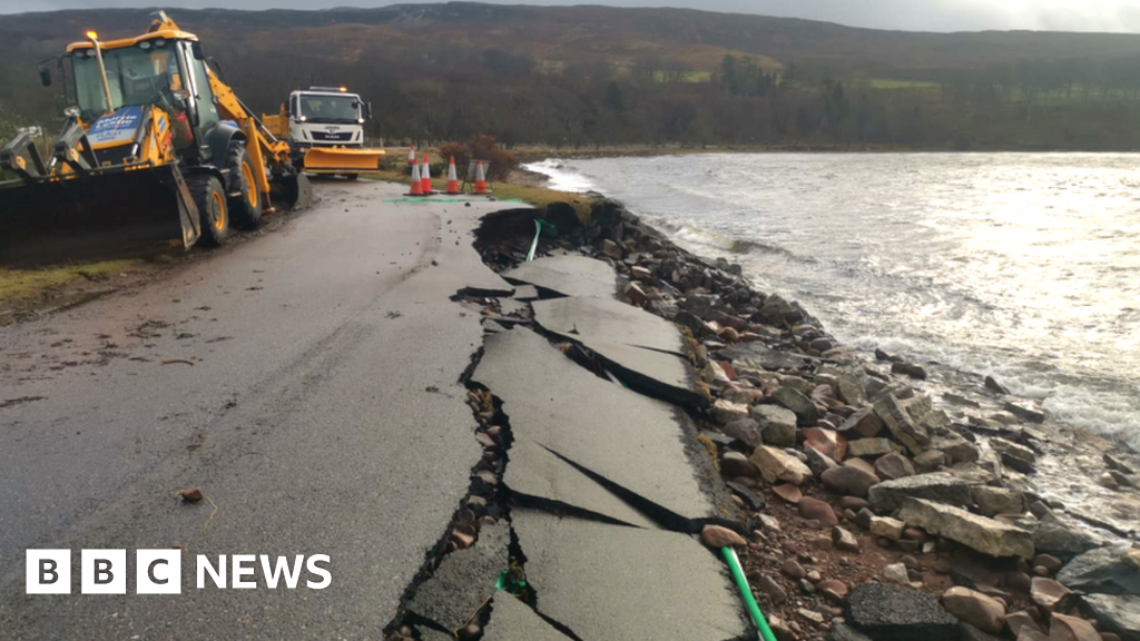 Severe Gales And Floods Follow Storm Brendan - BBC News