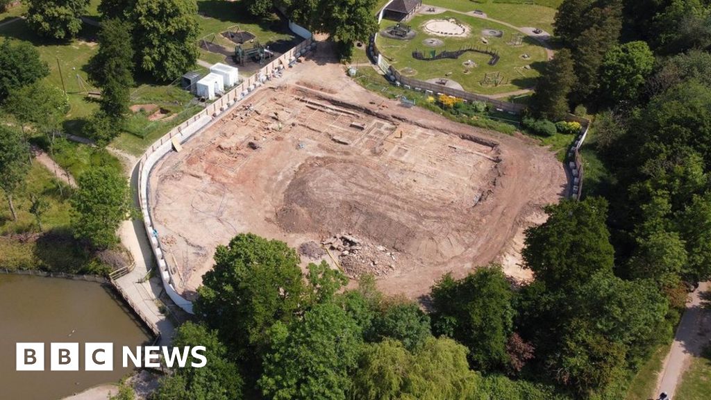 Kenilworth pool plan backed despite medieval finds driving up costs