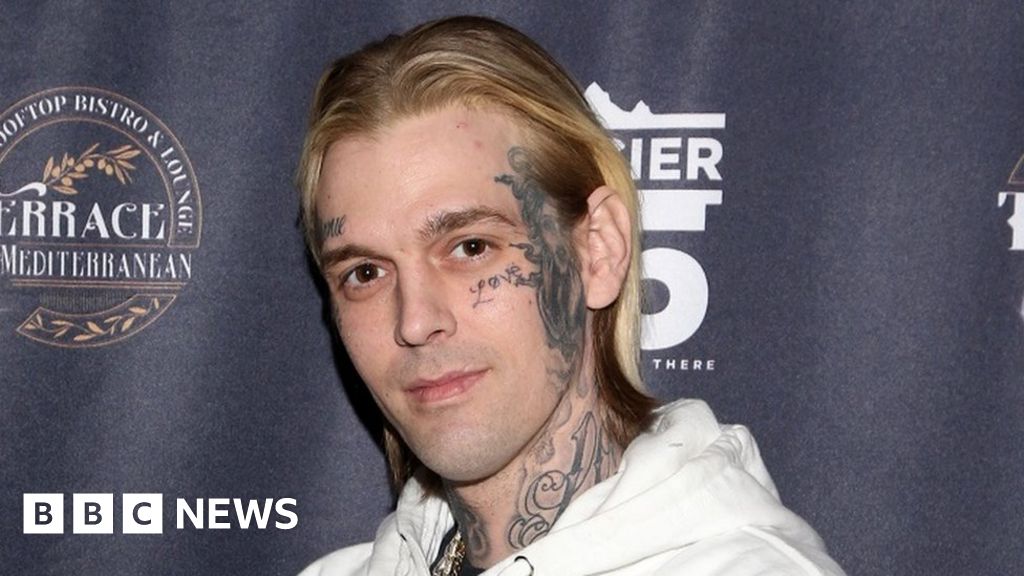 Aaron Carter: Singer and brother of Backstreet Boys’ Nick dies aged 34 – BBC
