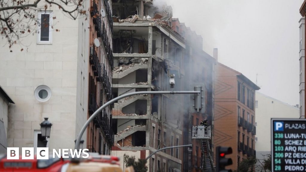 Madrid explosion leaves three dead