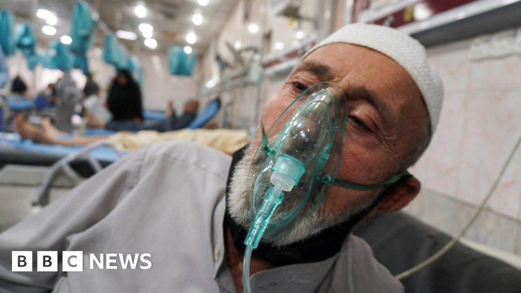 Iraq dust storm leaves 5,000 people needing treatment