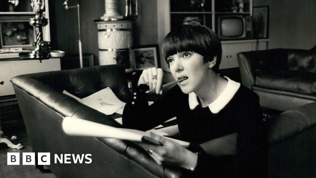 Mary Quant: The mini skirt pioneer who defined 60s fashion