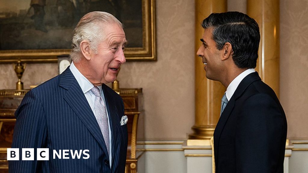 Rishi Sunak's first day as prime minister in pictures