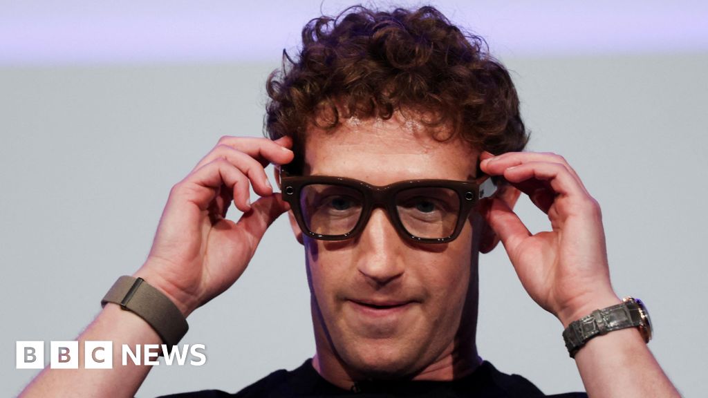 Facebook owner unveils new range of AI-powered smart glasses