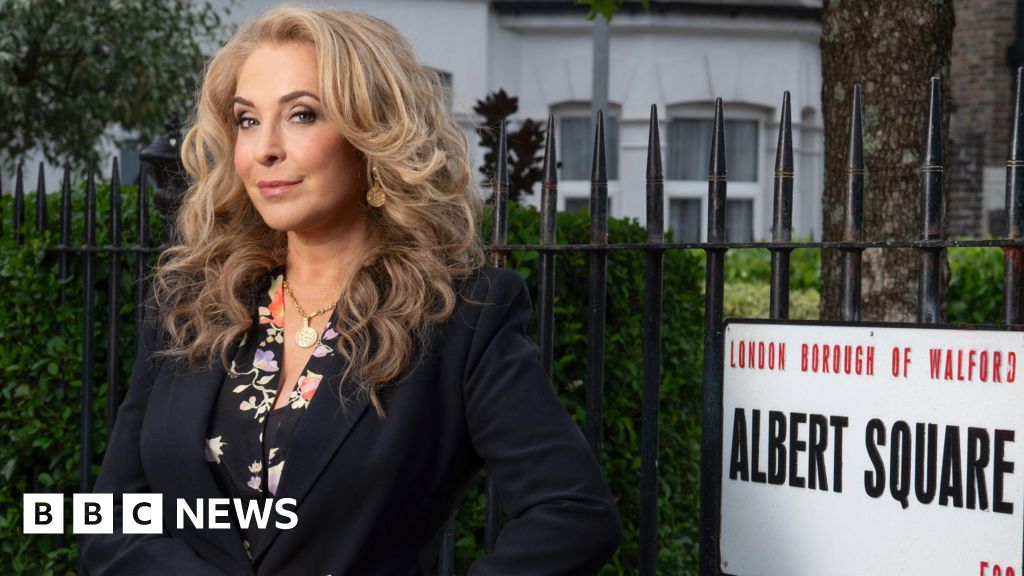 Tracy-Ann Oberman to return to EastEnders