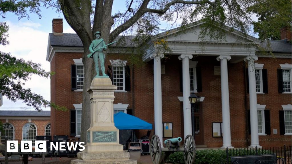 charlottesville-confederate-soldier-statue-removed-bbc-news