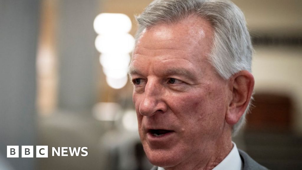 Amerikaanse senator Tommy Tuberville verandert van koers na ruzie over ‘blank nationalisme’