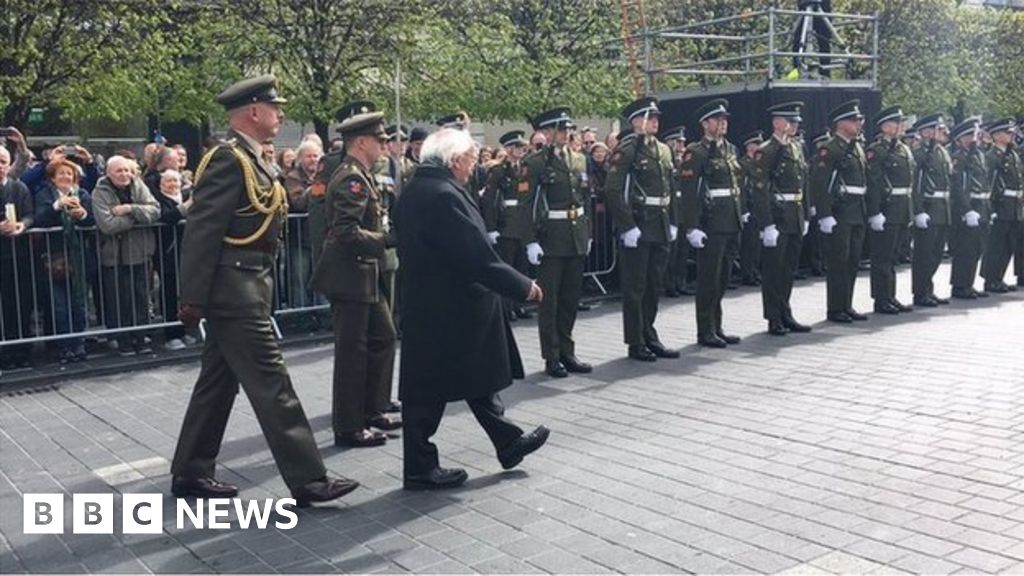 Easter Rising commemorated with military ceremony in Dublin - BBC News