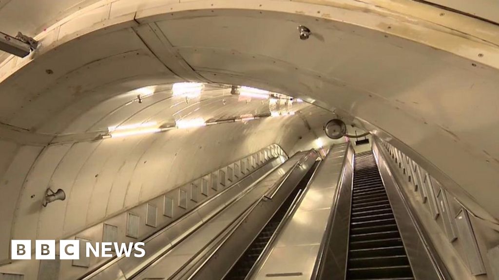 Inside London S Abandoned Tube Station