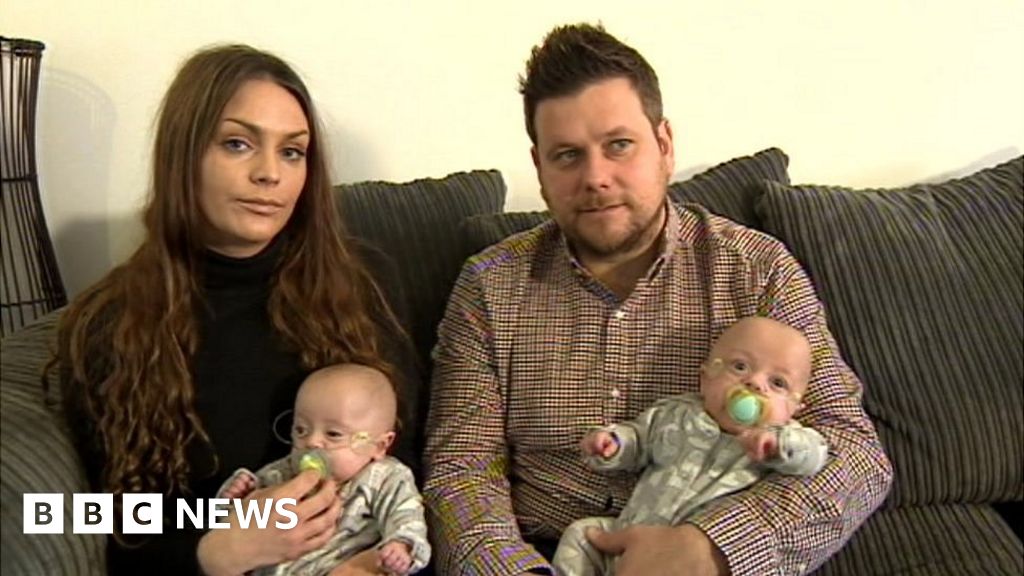 Trowbridge premature twins weighed less than 1lb each