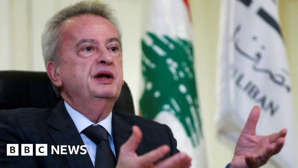 Шефът на централната банка на Ливан се оттегли, както беше