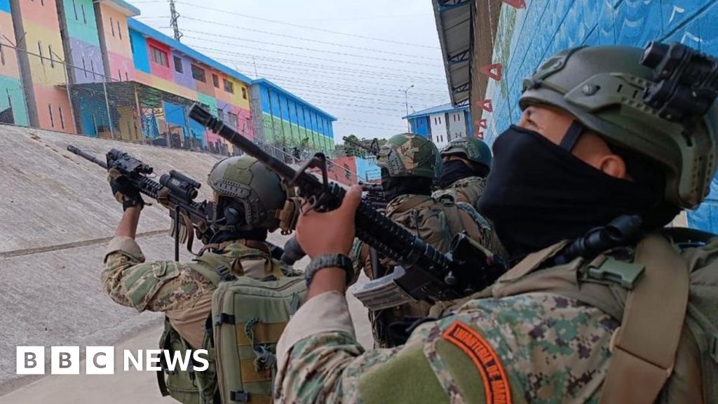 Силите за сигурност на Еквадор се опитват да възстановят реда