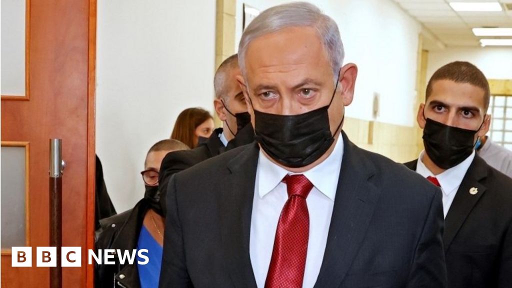 Israeli ex-PM Netanyahu's cases could be dropped in plea deal - BBC News image