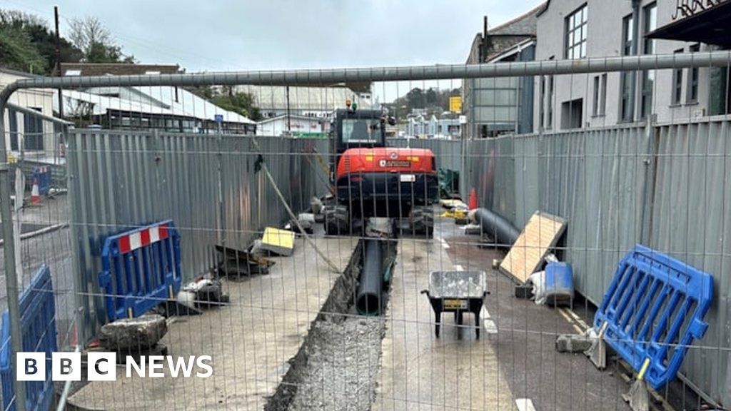 Rainfall delaying Penryn sewer replacement work - South West Water 