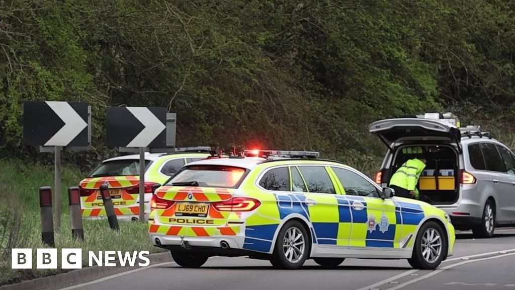 Robertsbridge crash: Man killed and two injured in A21 collision