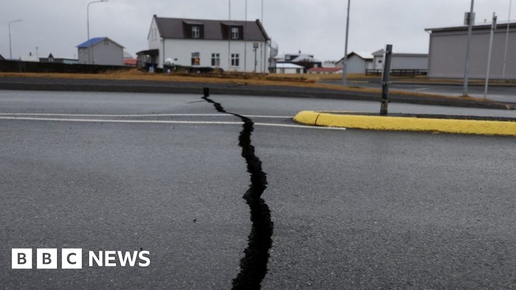Ewakuowani z Islandii po trzęsieniu ziemi wracają, aby odebrać swoje rzeczy