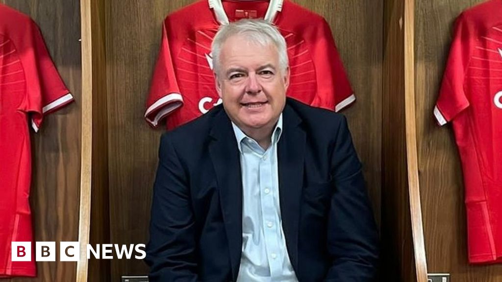 Senedd should look into WRU sexism claims - ex-FM