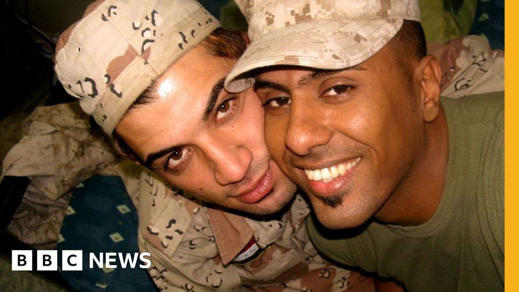 Falling In Love In Wartime Iraq Bbc News 