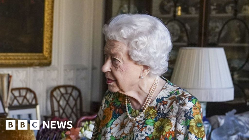 Queen seen in first engagement since Cenotaph absence