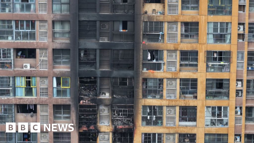 China: 15 mortos e dezenas de feridos num incêndio em Nanjing