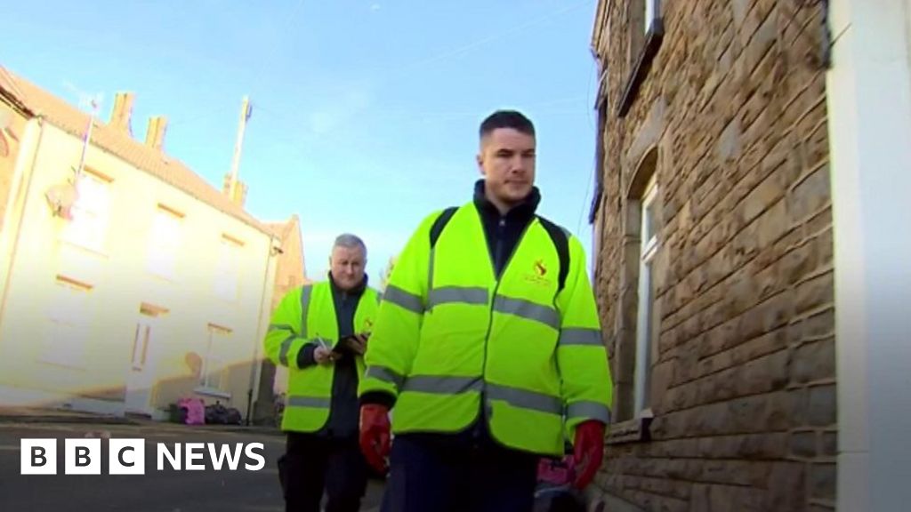 Recycling Swansea council to carry out rubbish checks