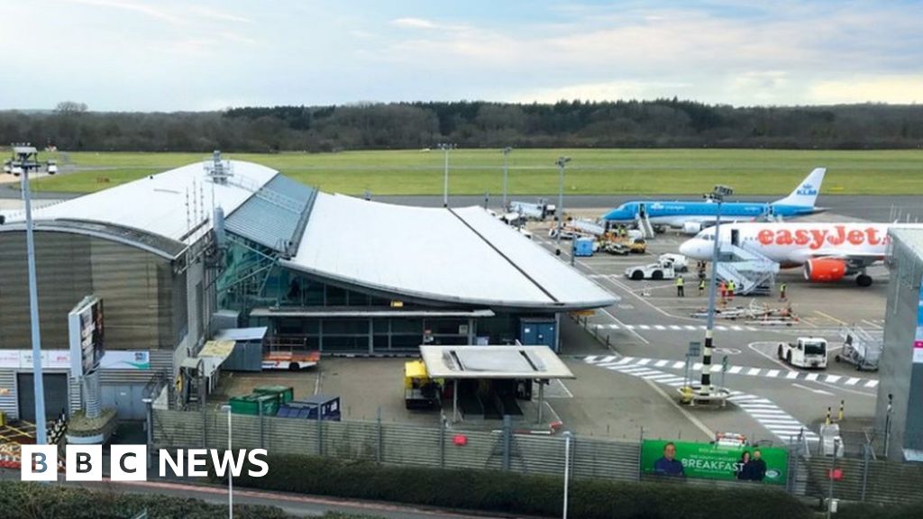 Southampton Airport expansion plan backed by public