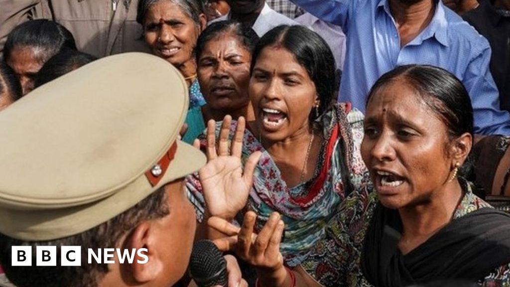 India vet murder: Outrage mounts over Hyderabad rape killing