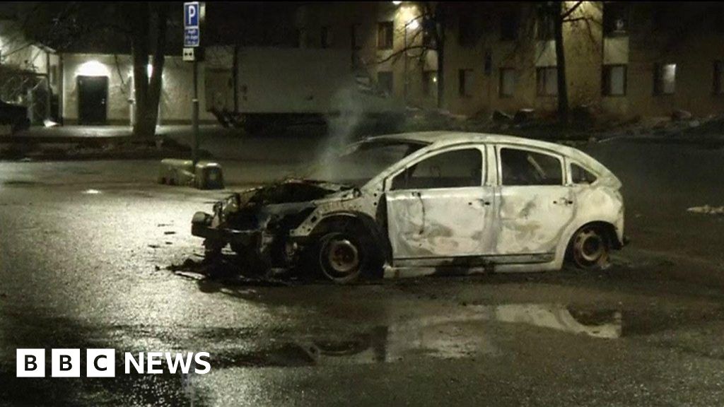 Riots In Sweden Days After Trumps Immigration Comments Bbc News 3743