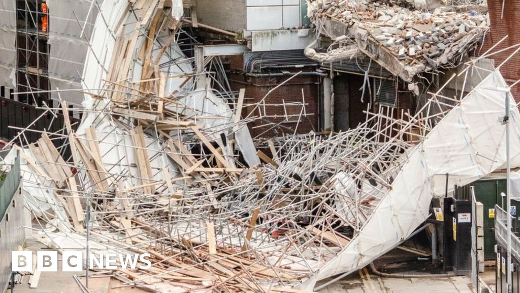 Road To Stay Closed After Reading Scaffolding Collapse