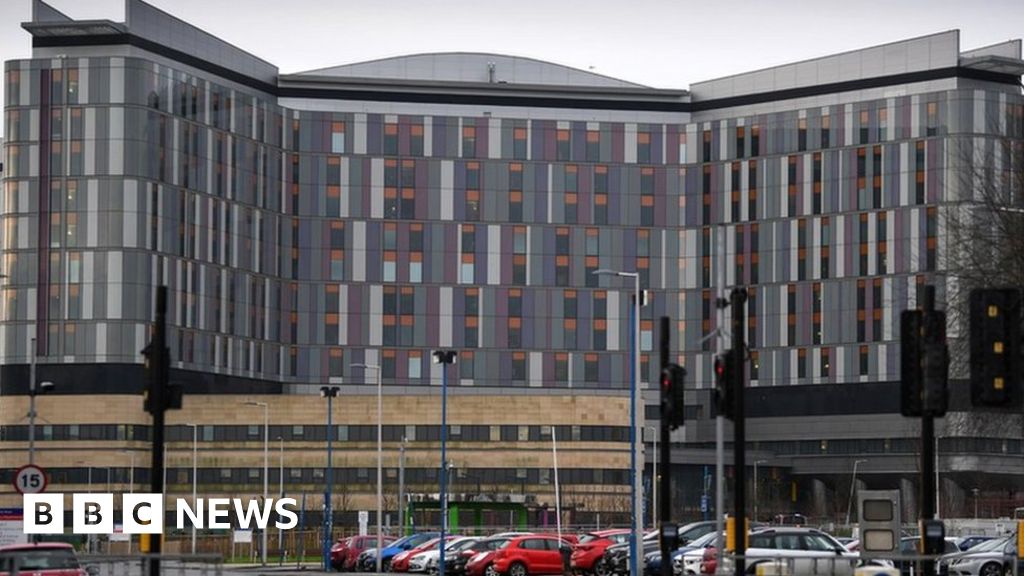 Expert To Head Up Infection Control At Glasgows Qeu Hospital Bbc News