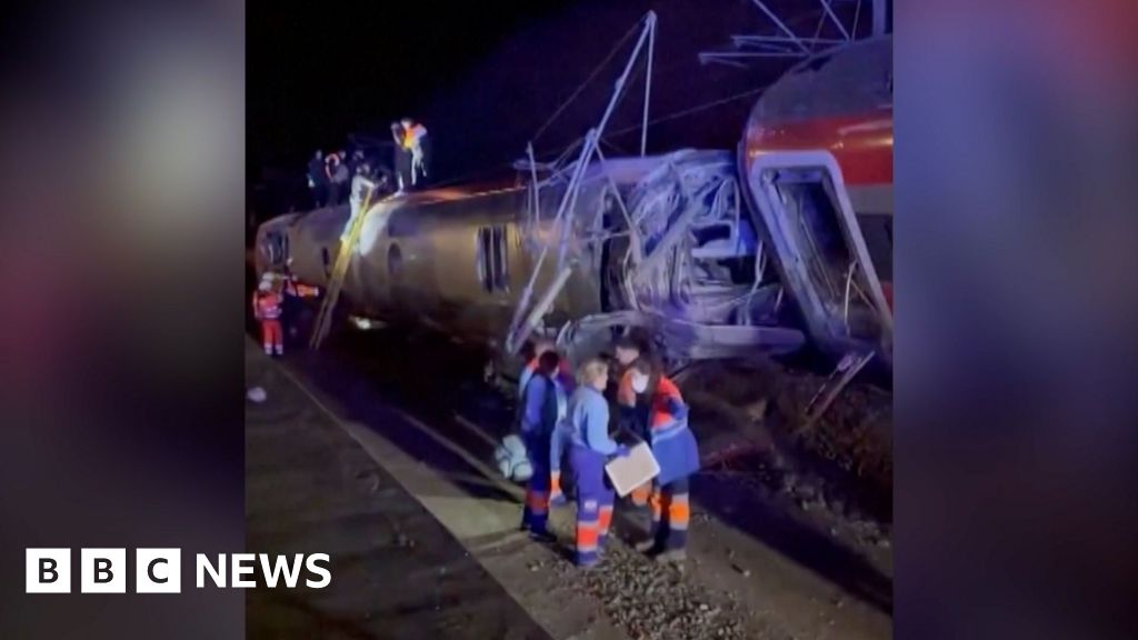 Watch: Footage inside Spanish train as passengers evacuate from crash
